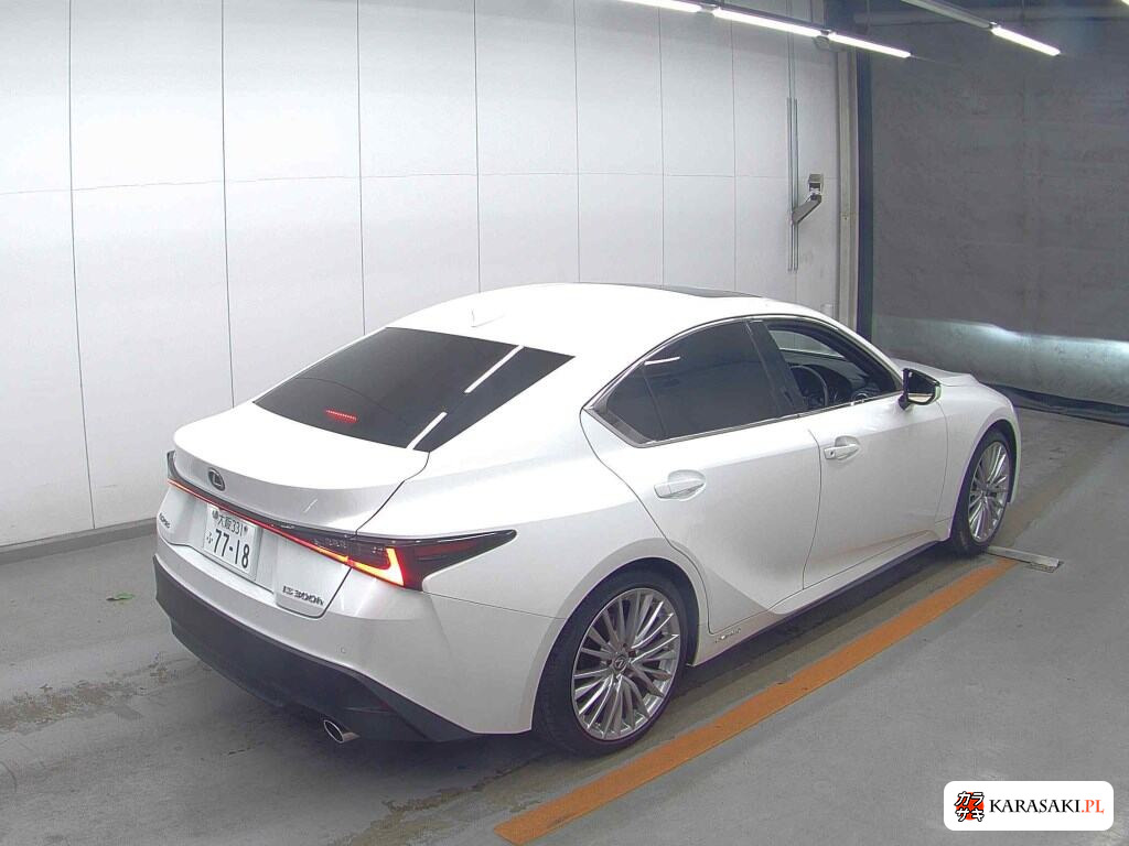 Lexus Is 2022 z aukcji japońskiej