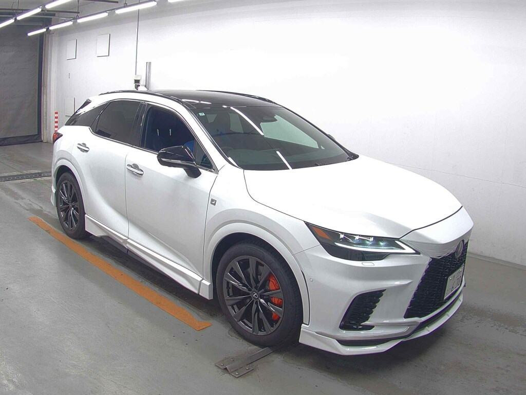 Lexus RX 2025 z aukcji japońskiej