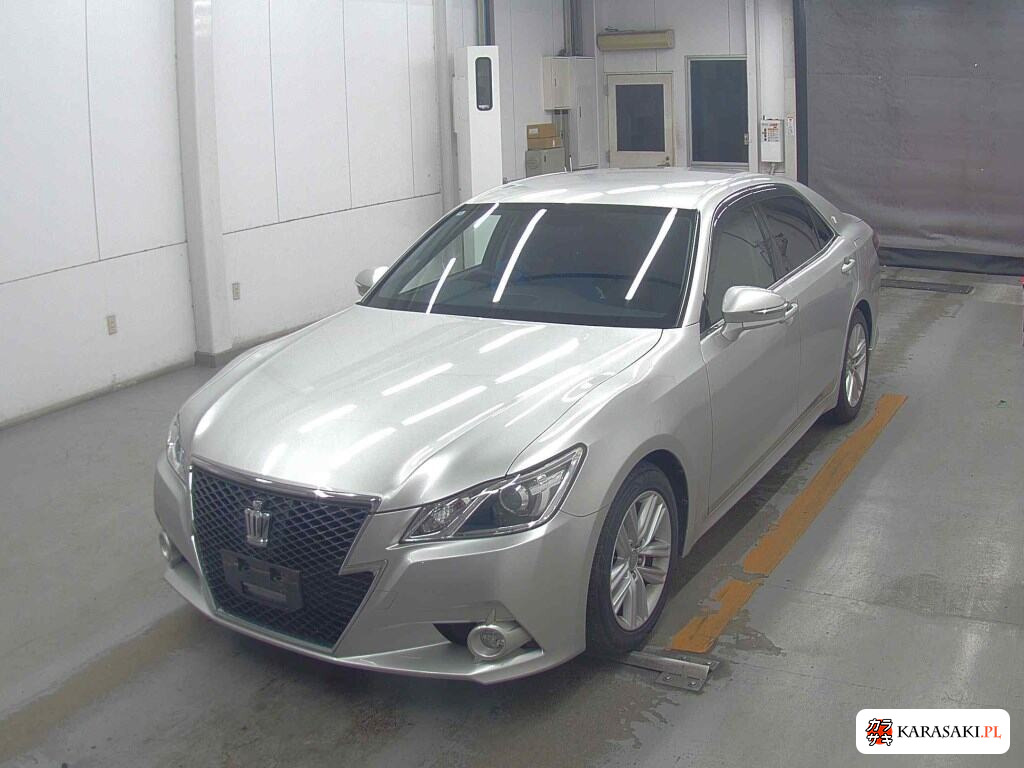 Toyota Crown 2013 z aukcji japońskiej