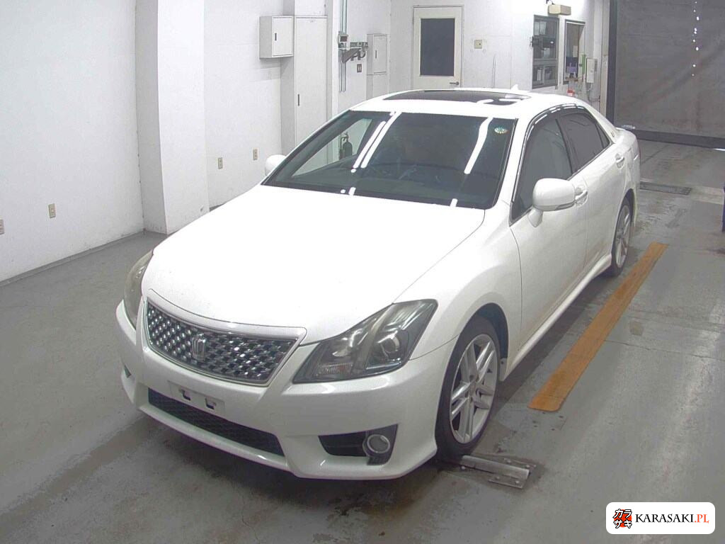 Toyota Crown 2010 z aukcji japońskiej