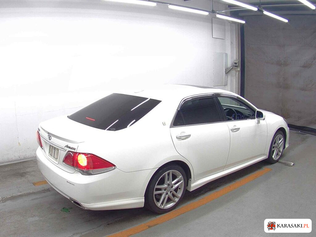Toyota Crown 2010 z aukcji japońskiej