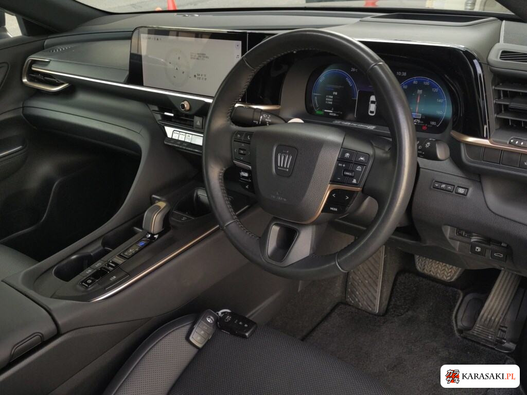 Toyota Crown Crossover 2023 z aukcji japońskiej