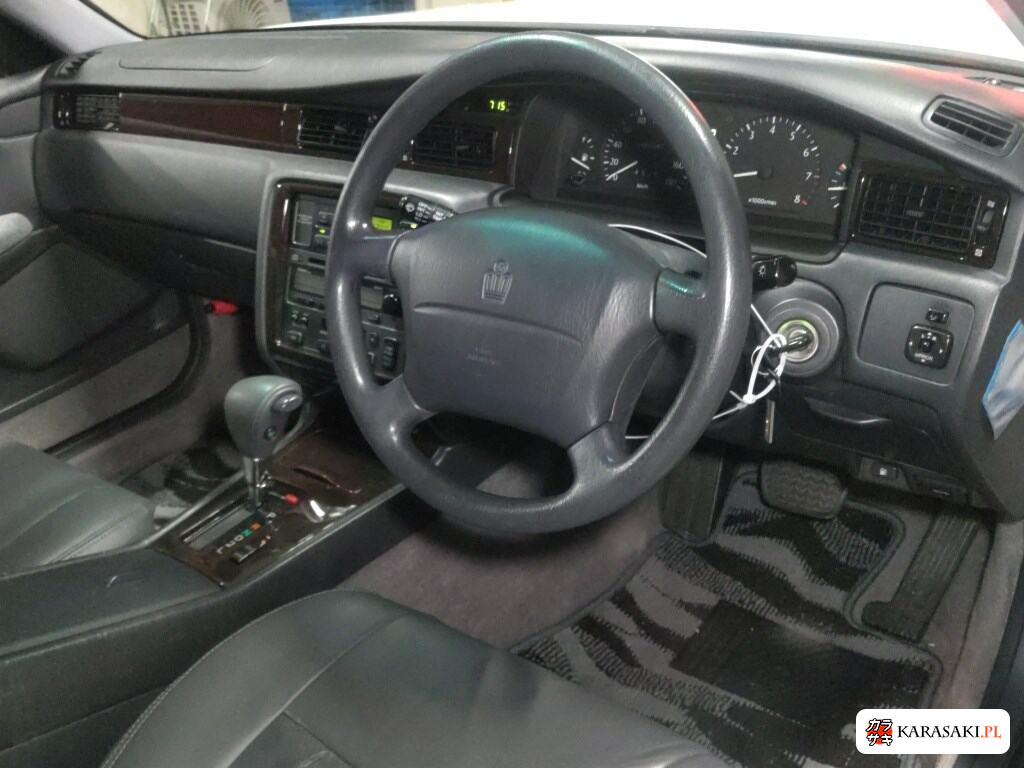 Toyota Crown 1996 z aukcji japońskiej