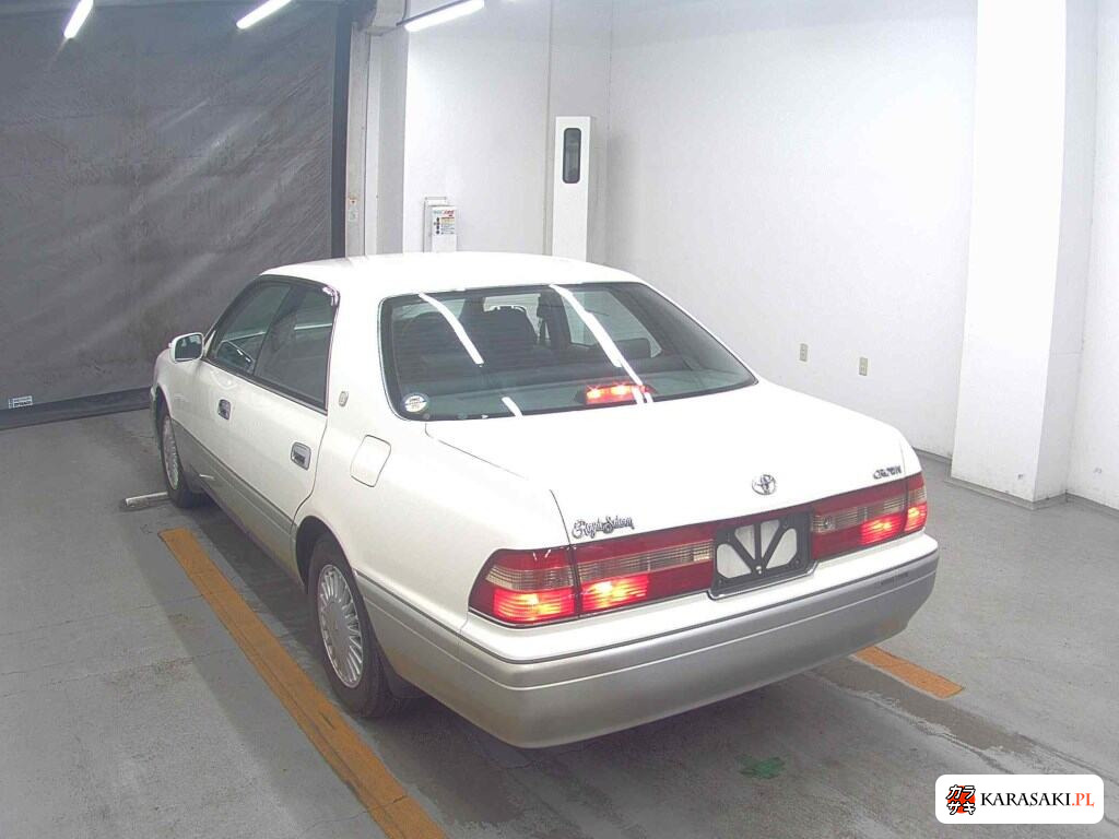 Toyota Crown 1996 z aukcji japońskiej