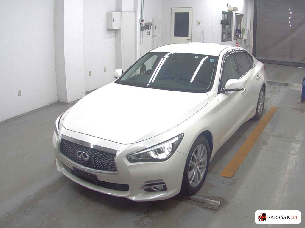 Nissan Skyline 2016 z aukcji japońskiej