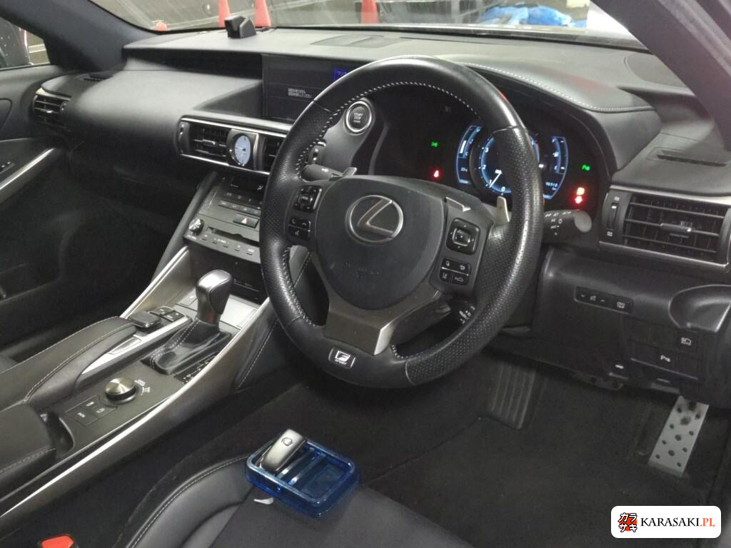 Lexus Is 2019 z aukcji japońskiej