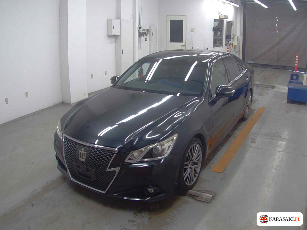 Toyota Crown 2015 z aukcji japońskiej