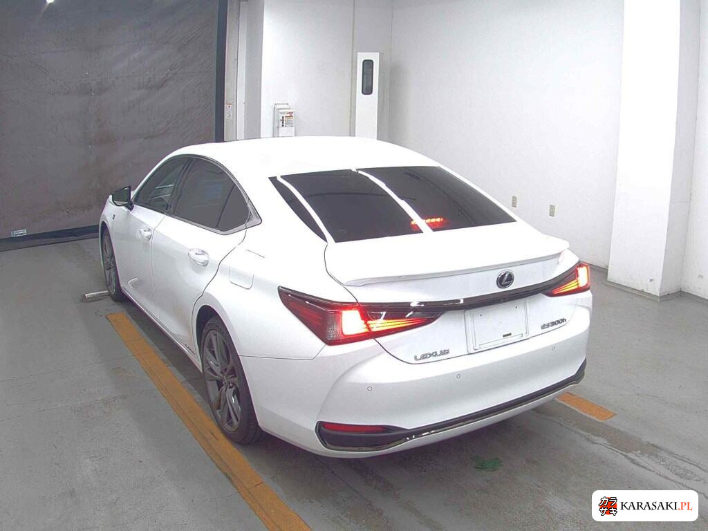 Lexus Es 2018 z aukcji japońskiej