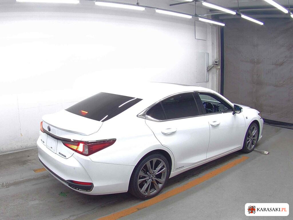 Lexus Es 2018 z aukcji japońskiej