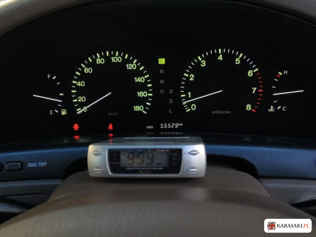 Toyota Celsior 1997 z aukcji japońskiej