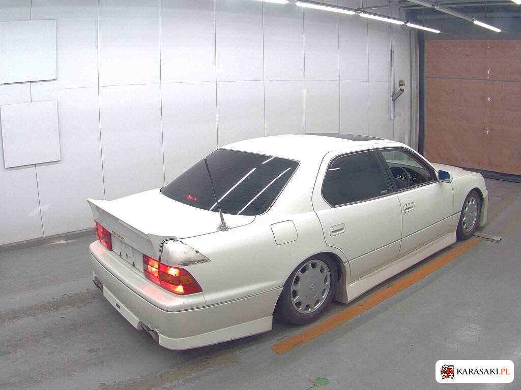 Toyota Celsior 1997 z aukcji japońskiej