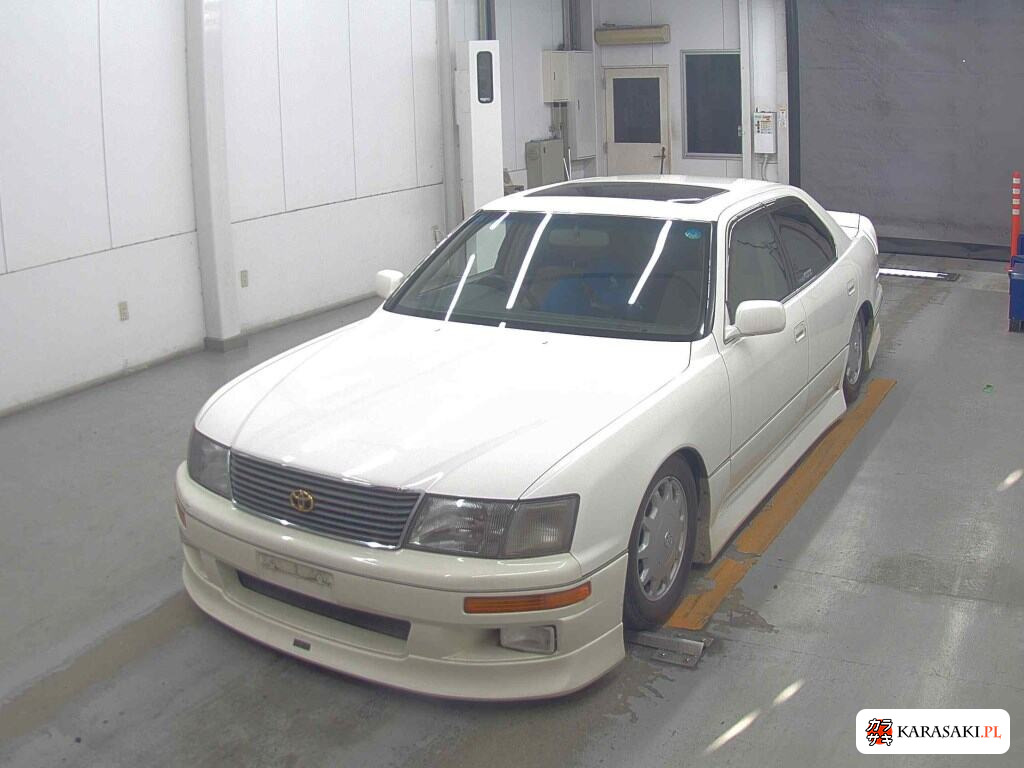 Toyota Celsior 1997 z aukcji japońskiej