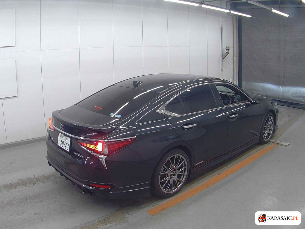 Lexus Es 2019 z aukcji japońskiej