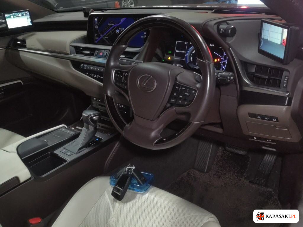 Lexus Es 2019 z aukcji japońskiej