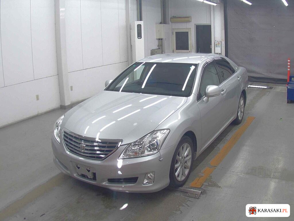 Toyota Crown 2008 z aukcji japońskiej