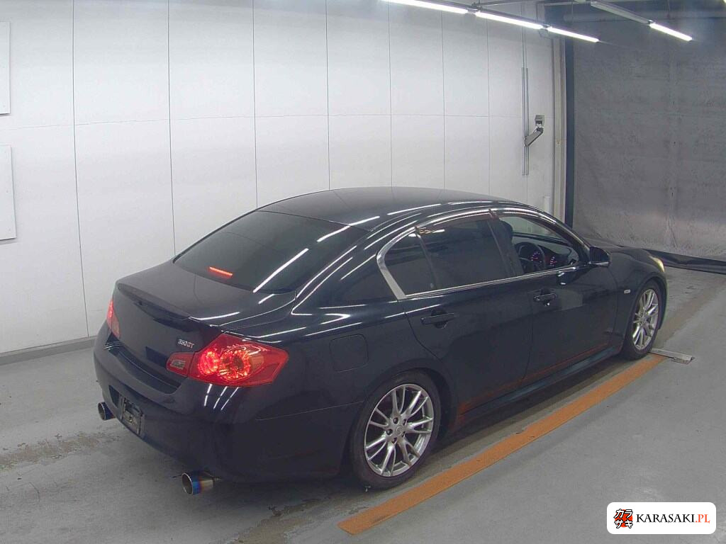 Nissan Skyline 2007 z aukcji japońskiej