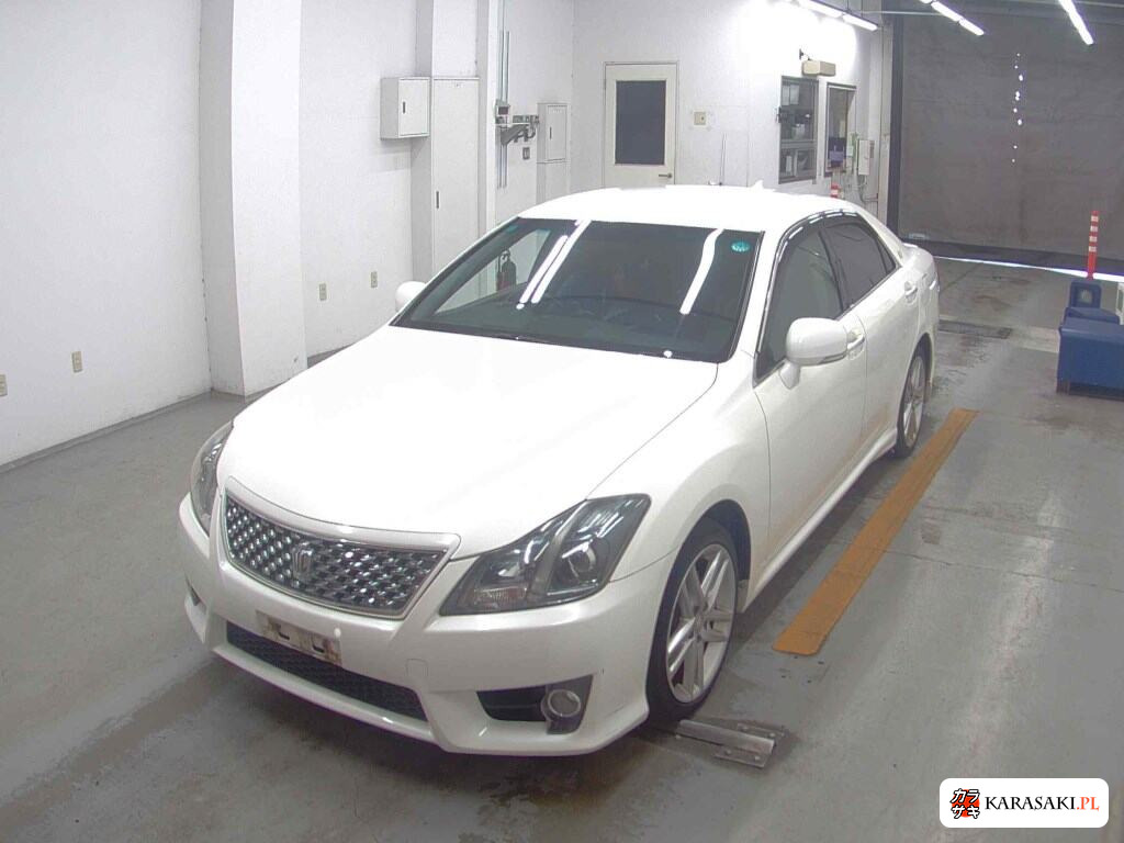 Toyota Crown 2011 z aukcji japońskiej