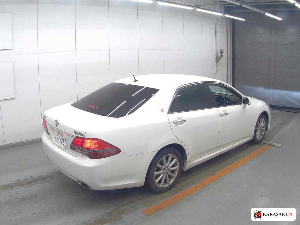 Toyota Crown 2008 z aukcji japońskiej