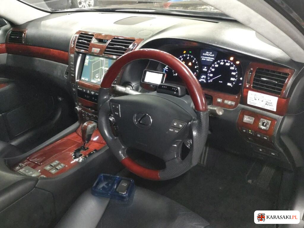 Lexus LS 2008 z aukcji japońskiej