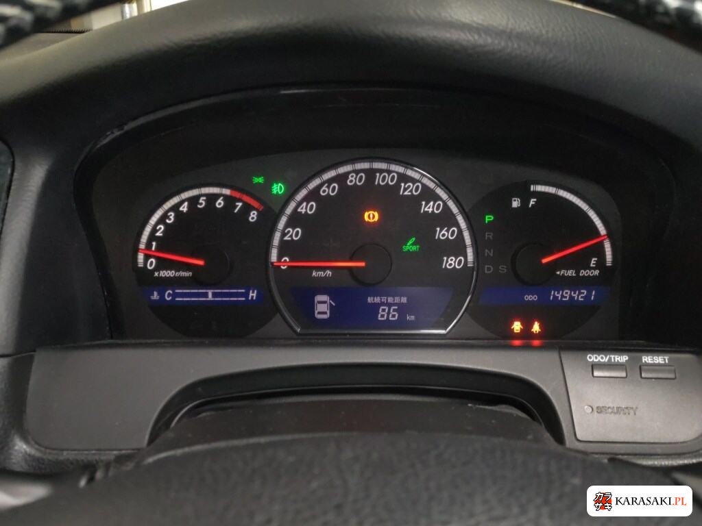Toyota Crown 2004 z aukcji japońskiej