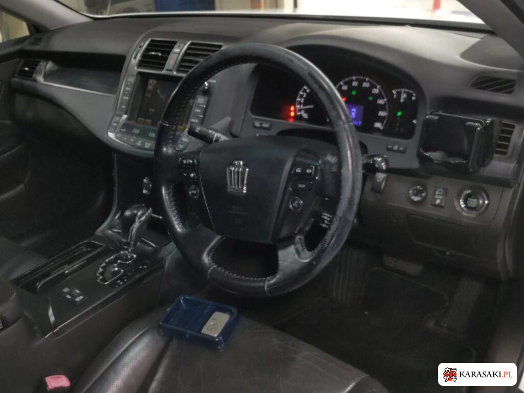 Toyota Crown 2009 z aukcji japońskiej