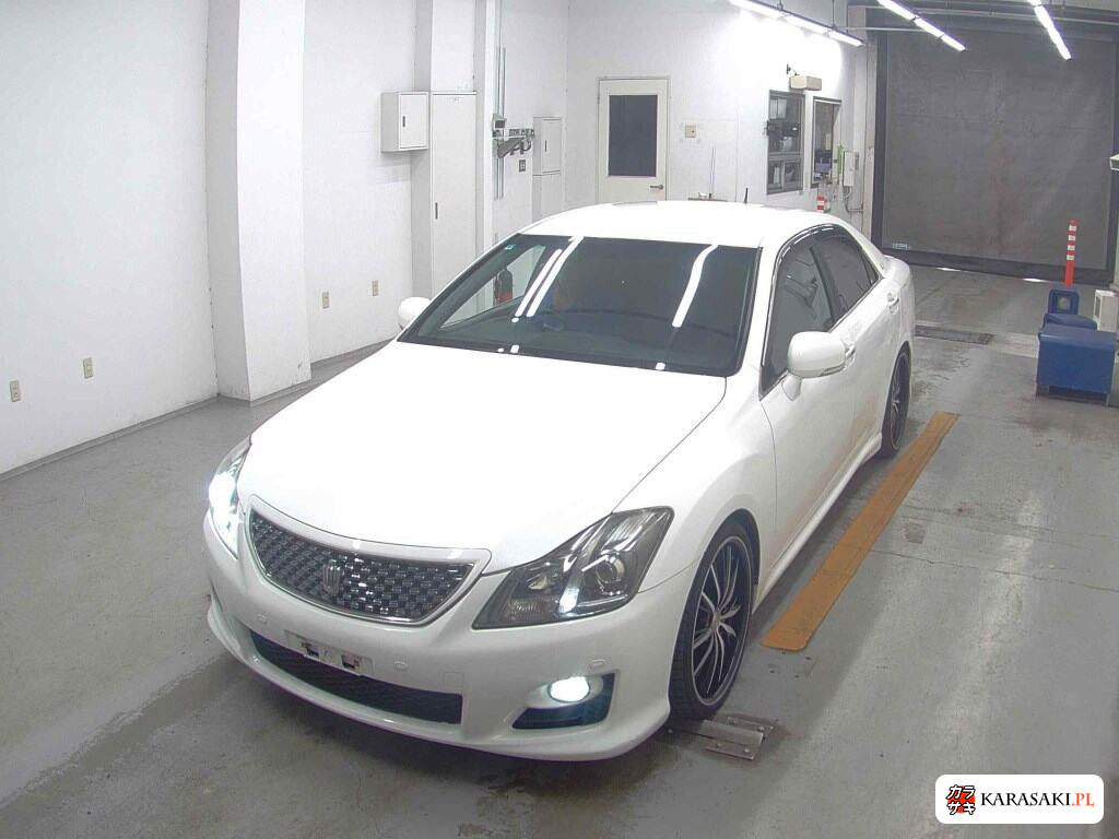 Toyota Crown 2009 z aukcji japońskiej