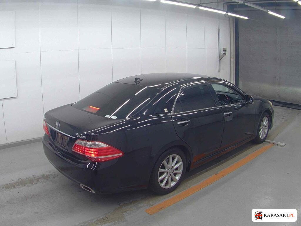 Toyota Crown 2012 z aukcji japońskiej