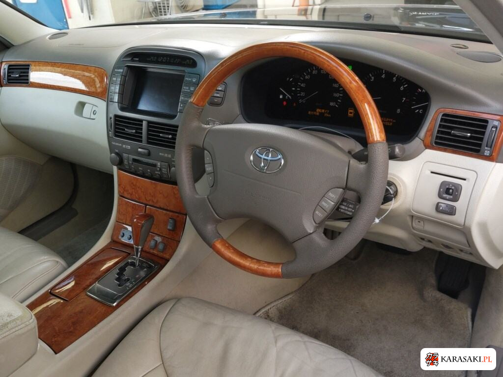 Toyota Celsior 2003 z aukcji japońskiej