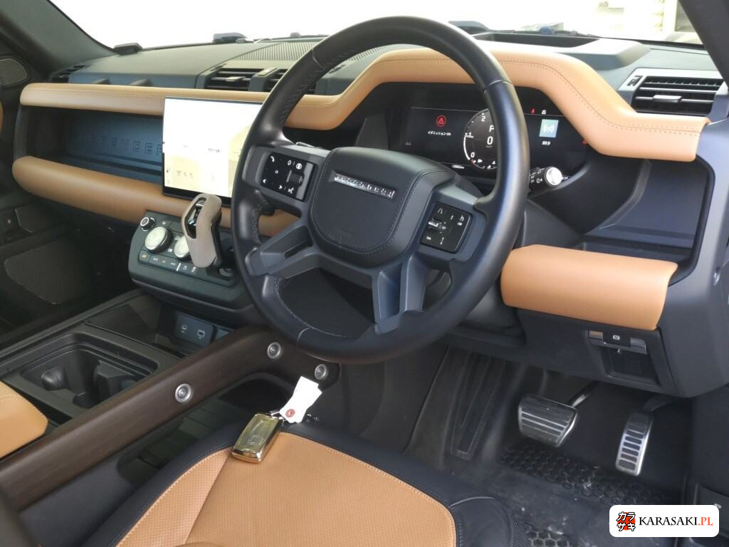 Land Rover Defender 2023 z aukcji japońskiej