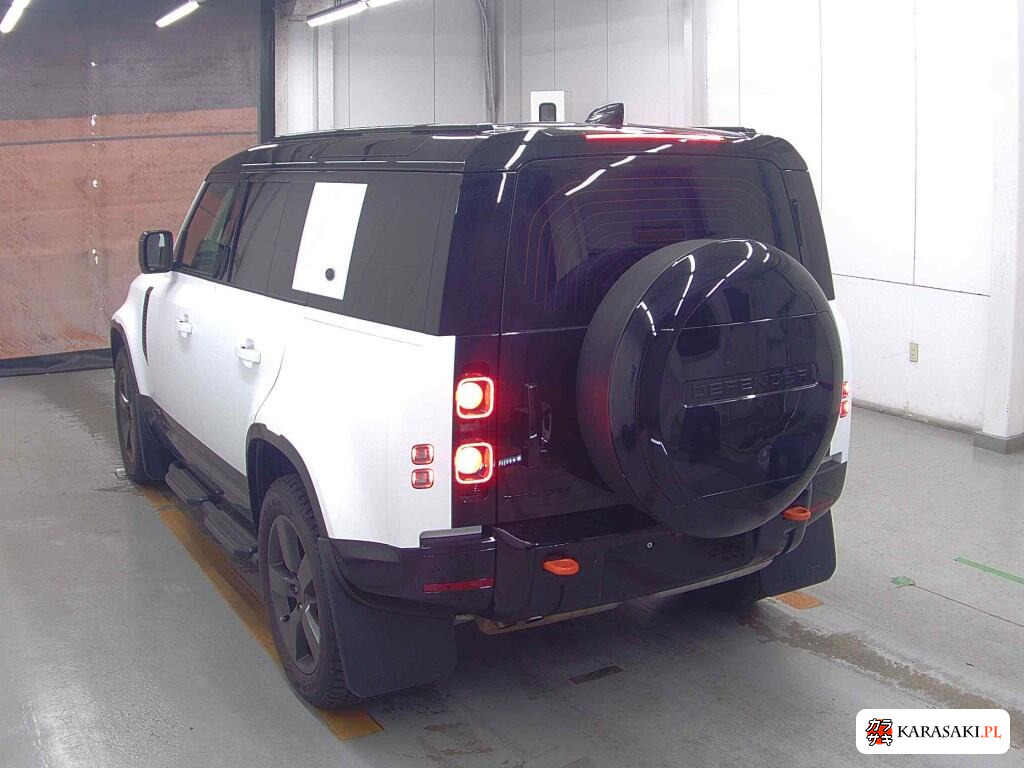 Land Rover Defender 2023 z aukcji japońskiej