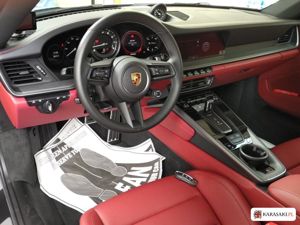 Porsche 911 2024 z aukcji japońskiej