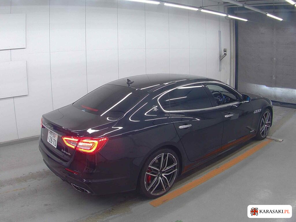 Maserati Quattroporte 2020 z aukcji japońskiej