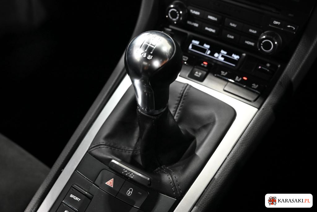 Porsche 718 Cayman 2018 z aukcji japońskiej