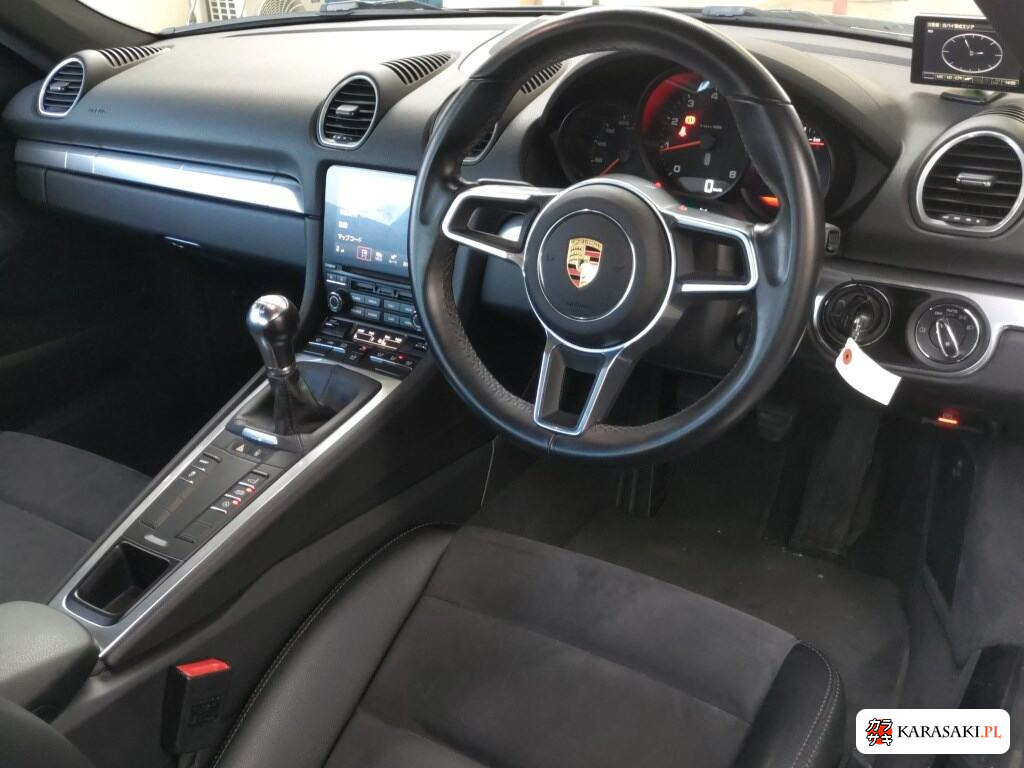 Porsche 718 Cayman 2018 z aukcji japońskiej