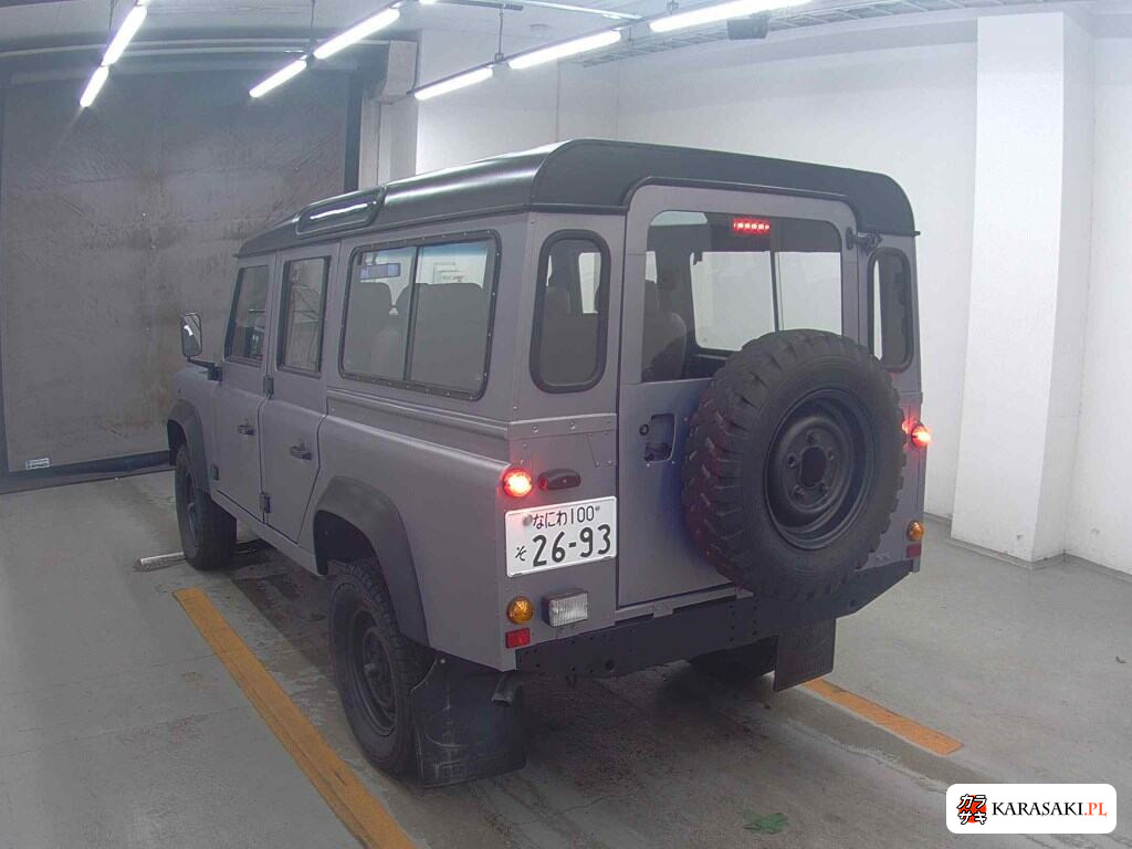 Land Rover Defender 2025 z aukcji japońskiej