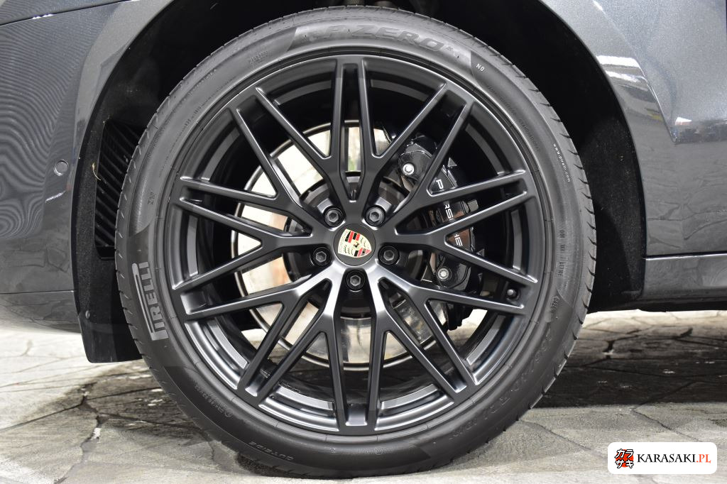 Porsche Macan 2024 z aukcji japońskiej