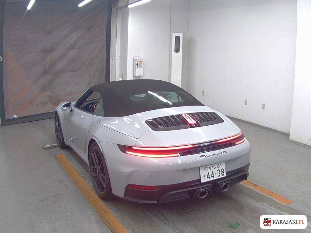 Porsche 911 2025 z aukcji japońskiej