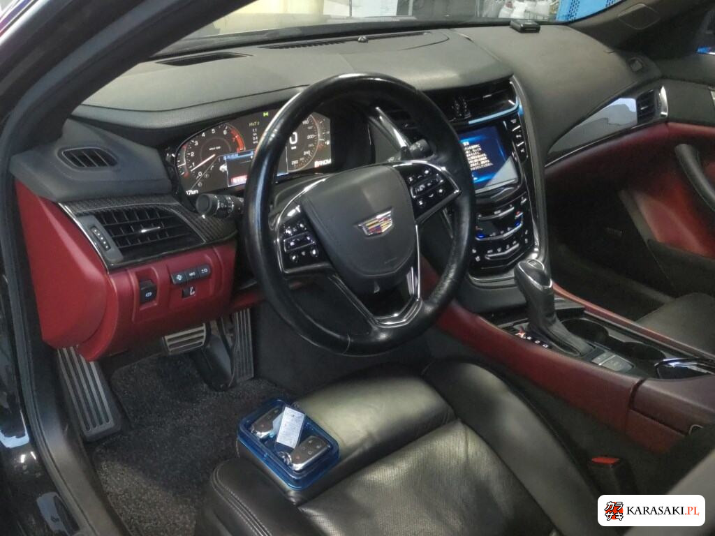Cadillac CTS 2015 z aukcji japońskiej