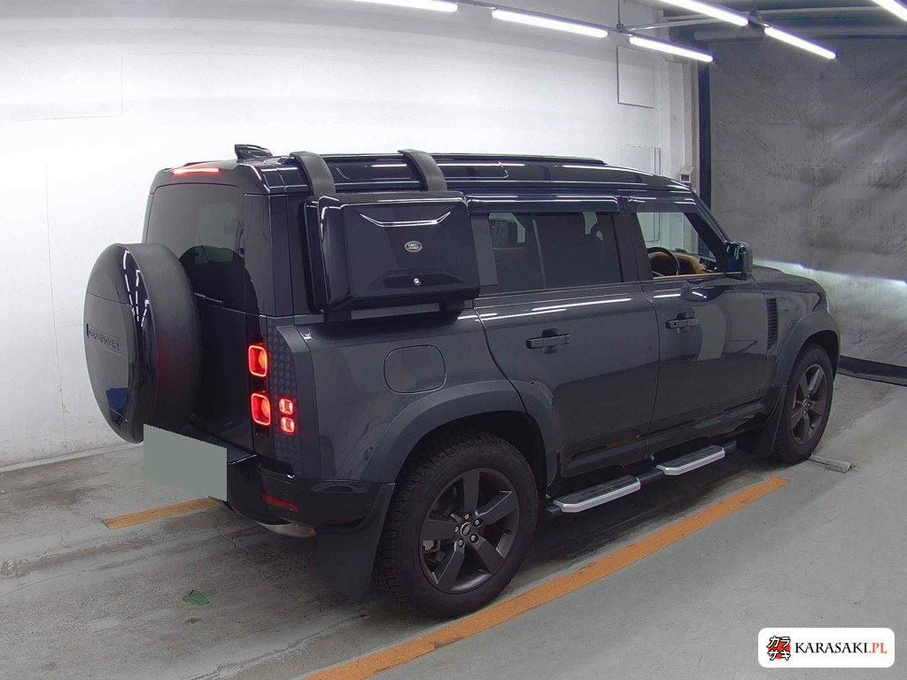 Land Rover Defender 2024 z aukcji japońskiej