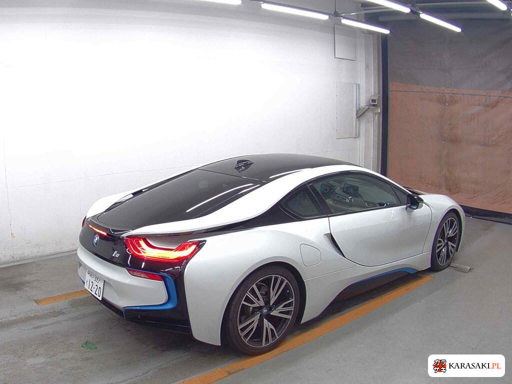 BMW I8 2015 z aukcji japońskiej