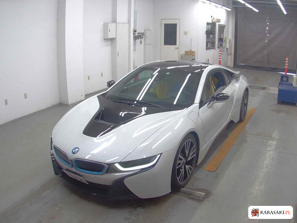 BMW I8 2015 z aukcji japońskiej
