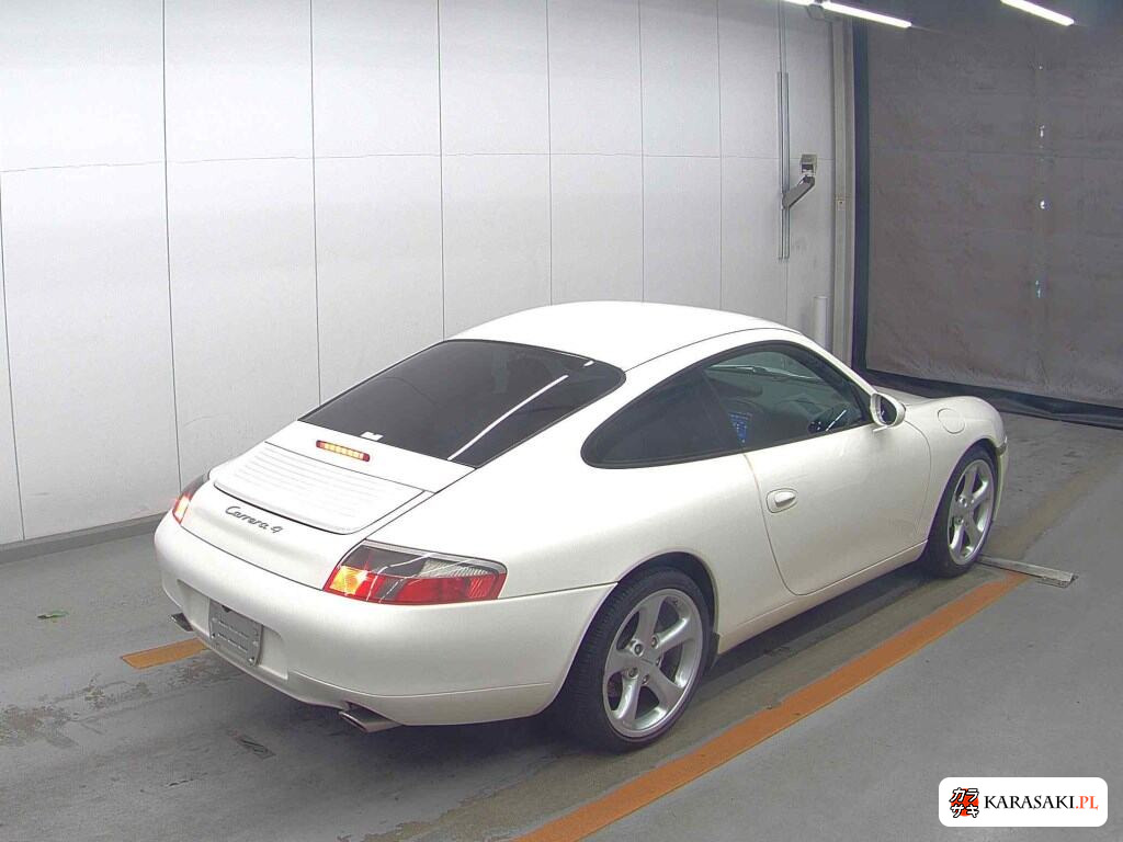 Porsche 911 2000 z aukcji japońskiej