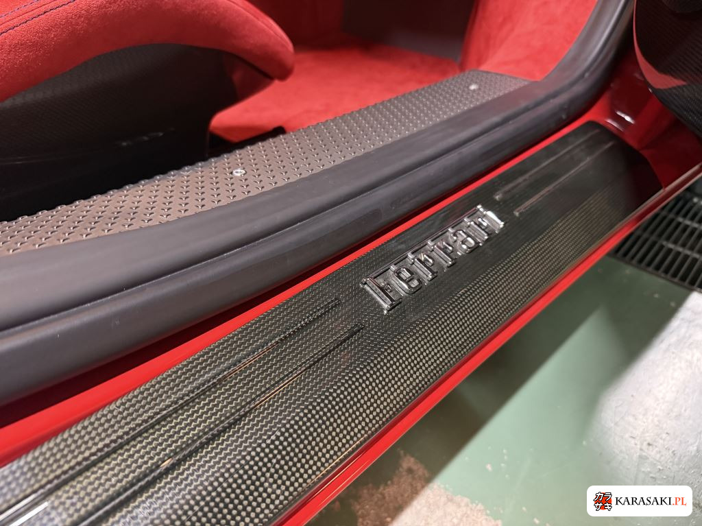 Ferrari 458 Speciale 2014 z aukcji japońskiej