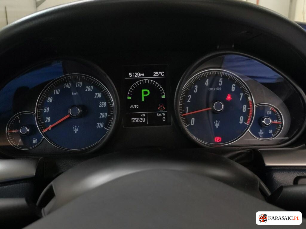 Maserati Granturismo 2015 z aukcji japońskiej