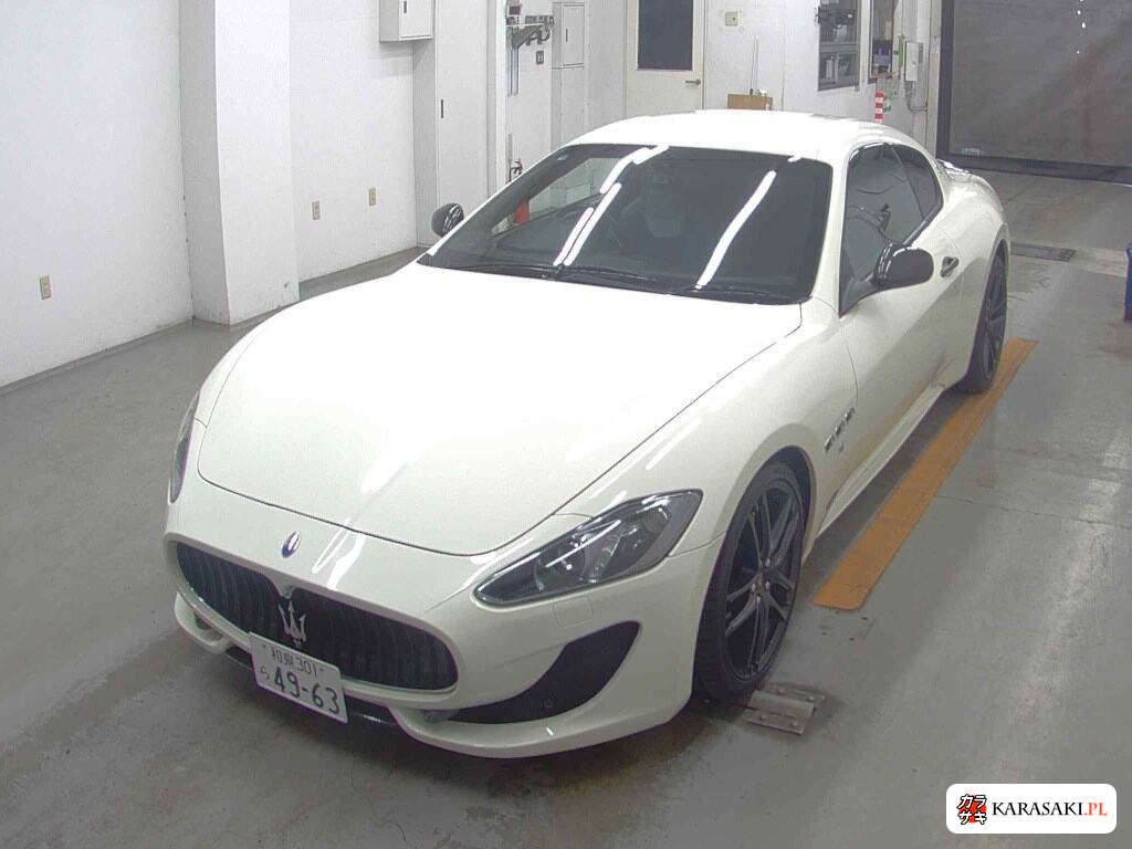 Maserati Granturismo 2015 z aukcji japońskiej