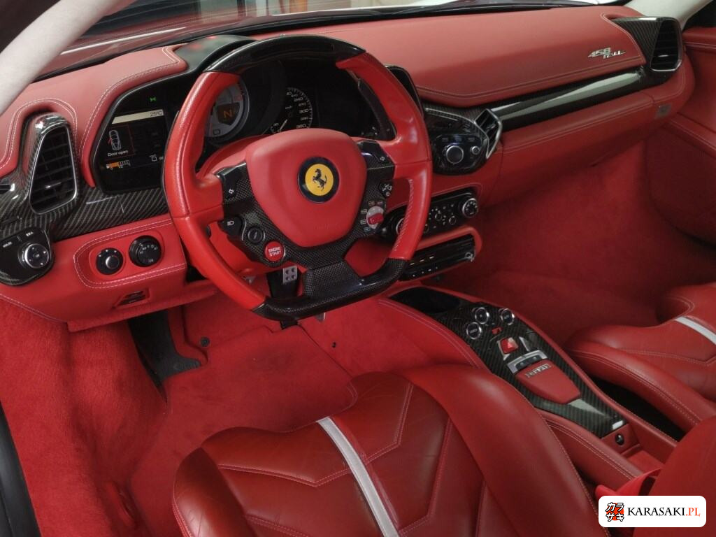Ferrari 458 Italia 2012 z aukcji japońskiej