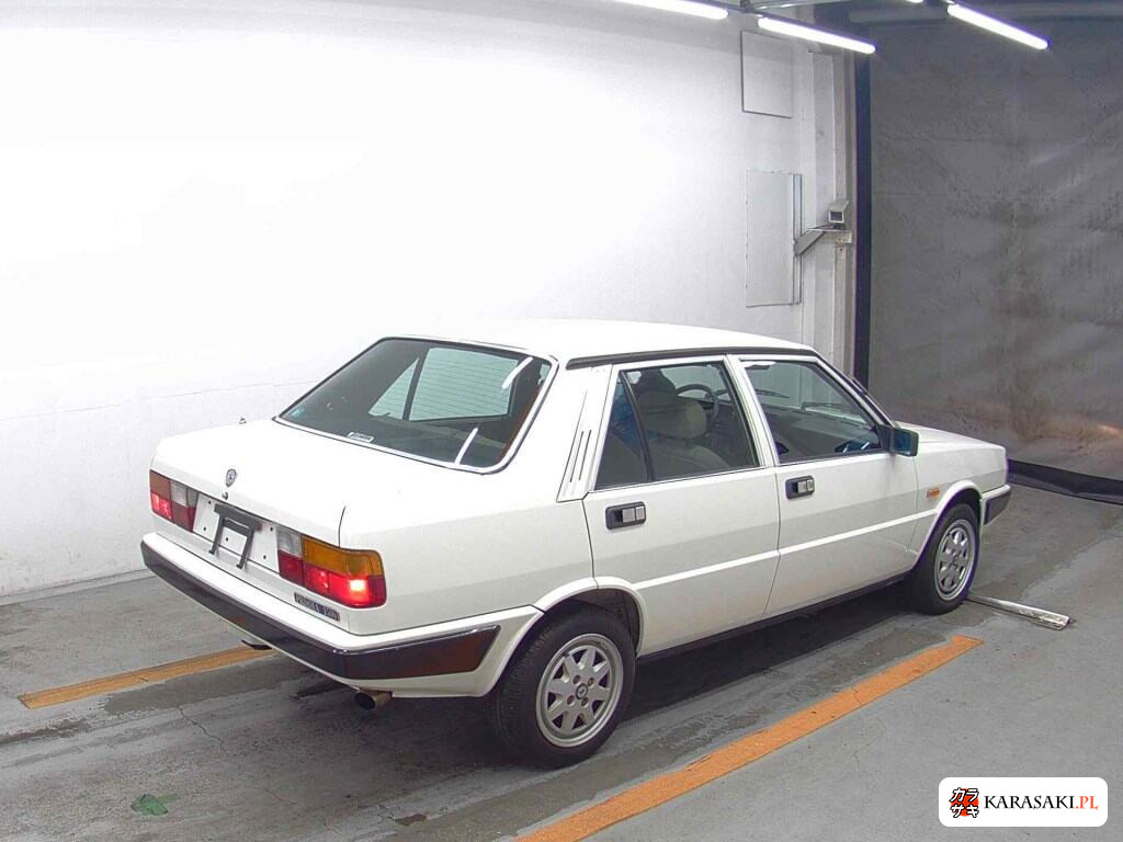 Lancia Prisma 1986 z aukcji japońskiej