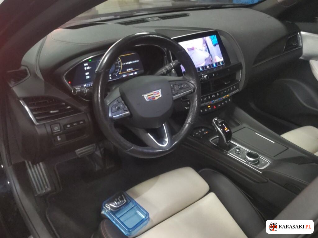 Cadillac CT5 2021 z aukcji japońskiej