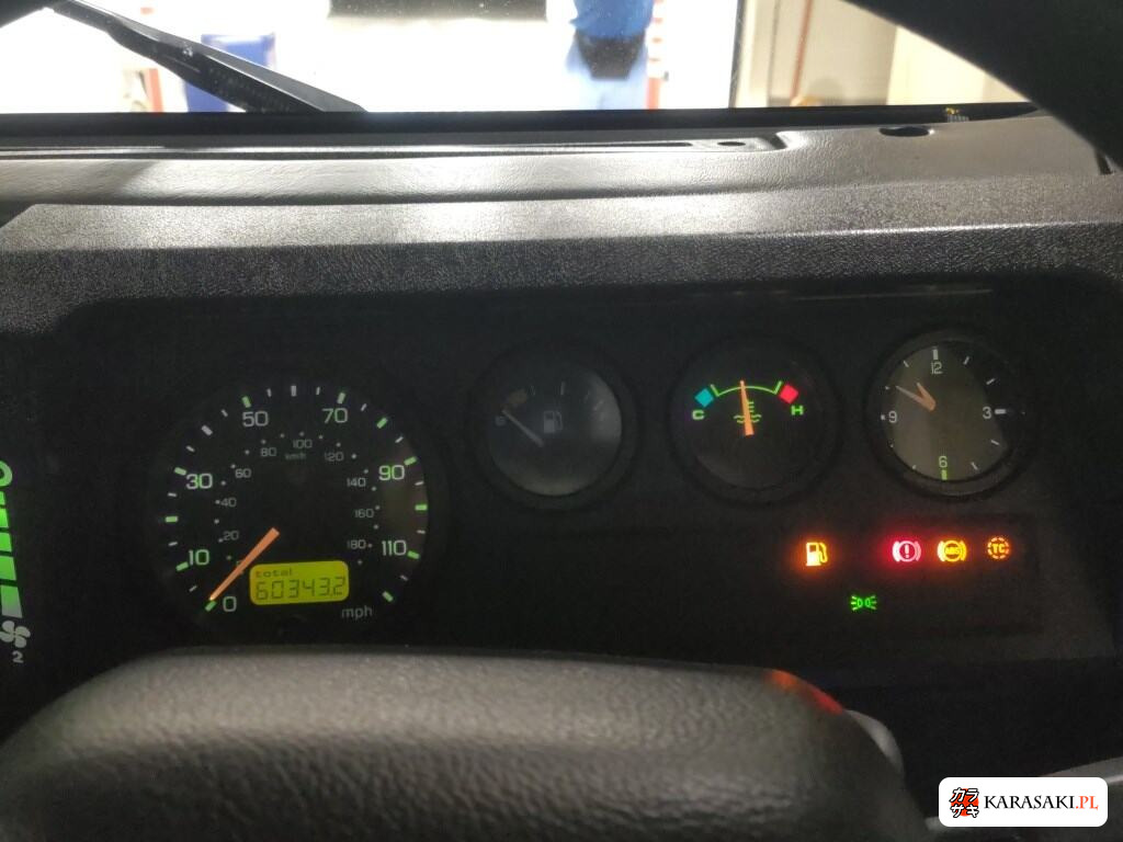 Land Rover Defender 2007 z aukcji japońskiej