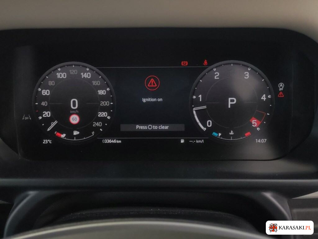 Land Rover Defender 2023 з японського аукціону